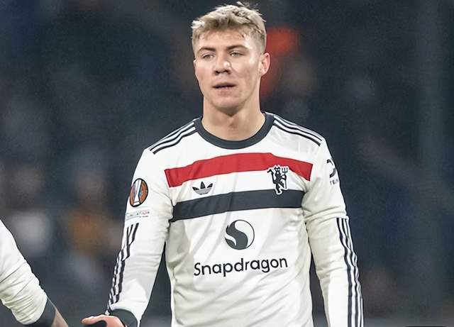 转会1+2：切尔西利物浦争8400万德甲杀星 曼联有意中游队前锋